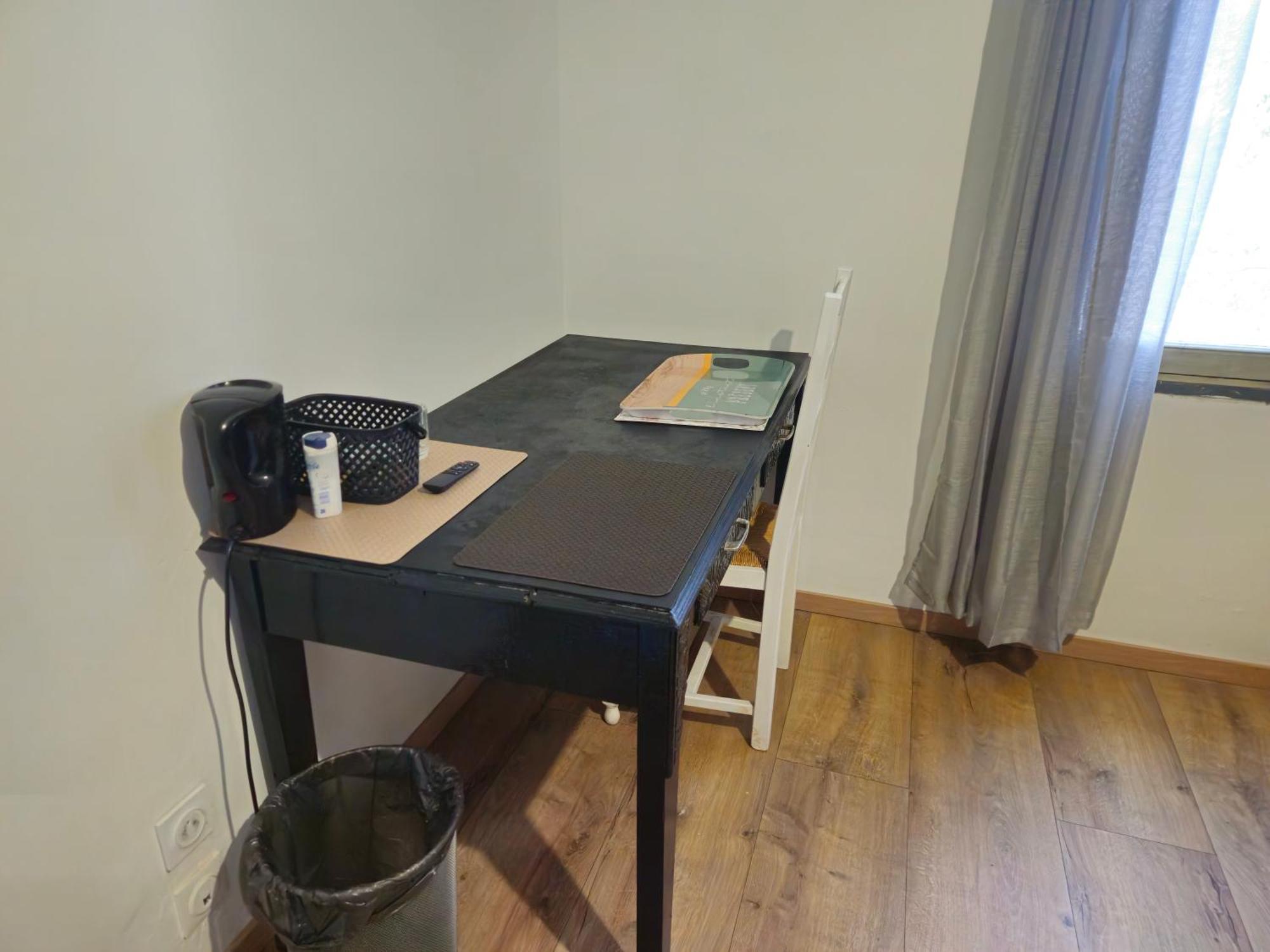 Av De Bordeaux Bed & Breakfast Narbonne Rom bilde
